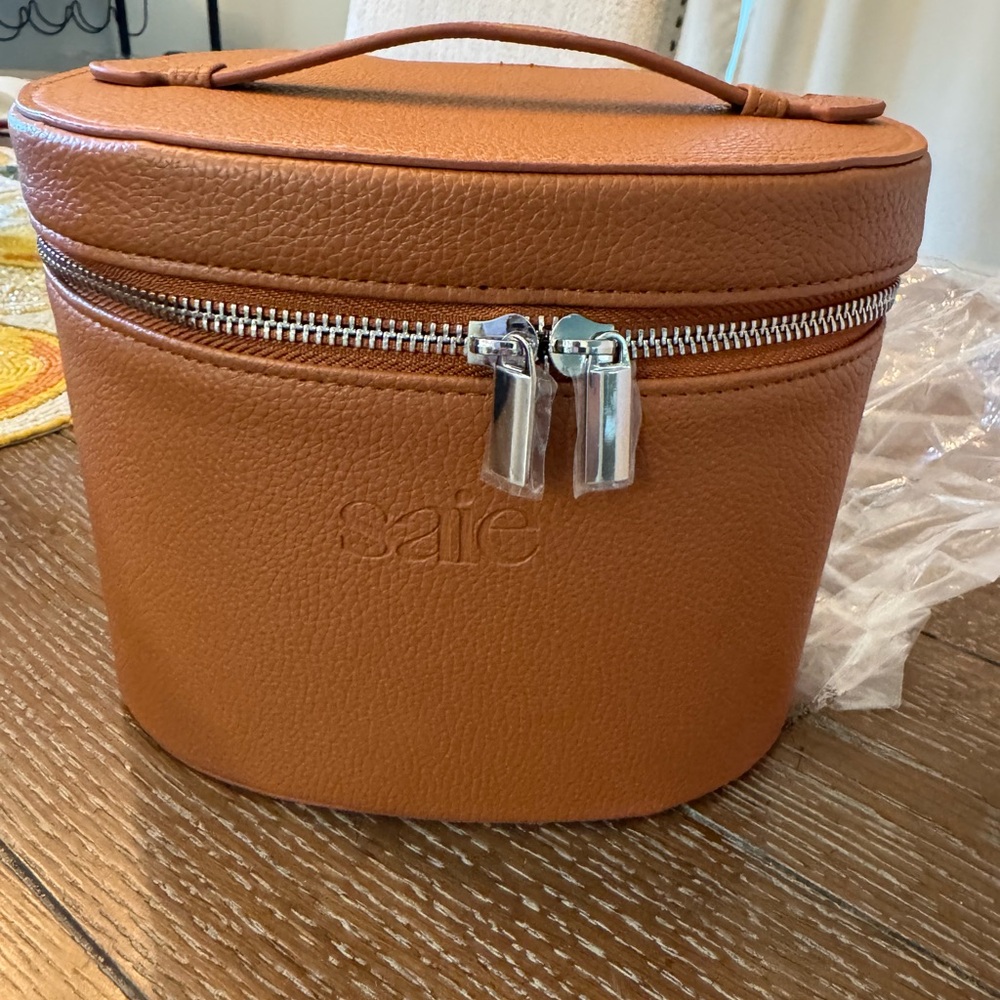 Saie Vanity Case
